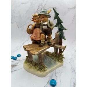 Hummel Goebel On Our Way HUM 472 TMK 7 Century Collection 8.5” Tall, mint